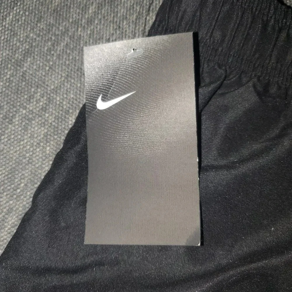 Nike Men's Black Solid Lap 7 inch Volley Short Swim Trunk Size Medium